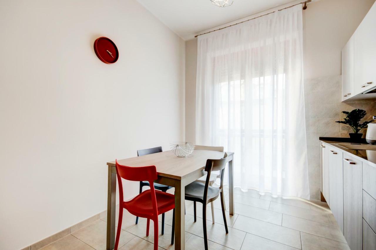 Piazza Garibaldi Apartment Alba  Luaran gambar